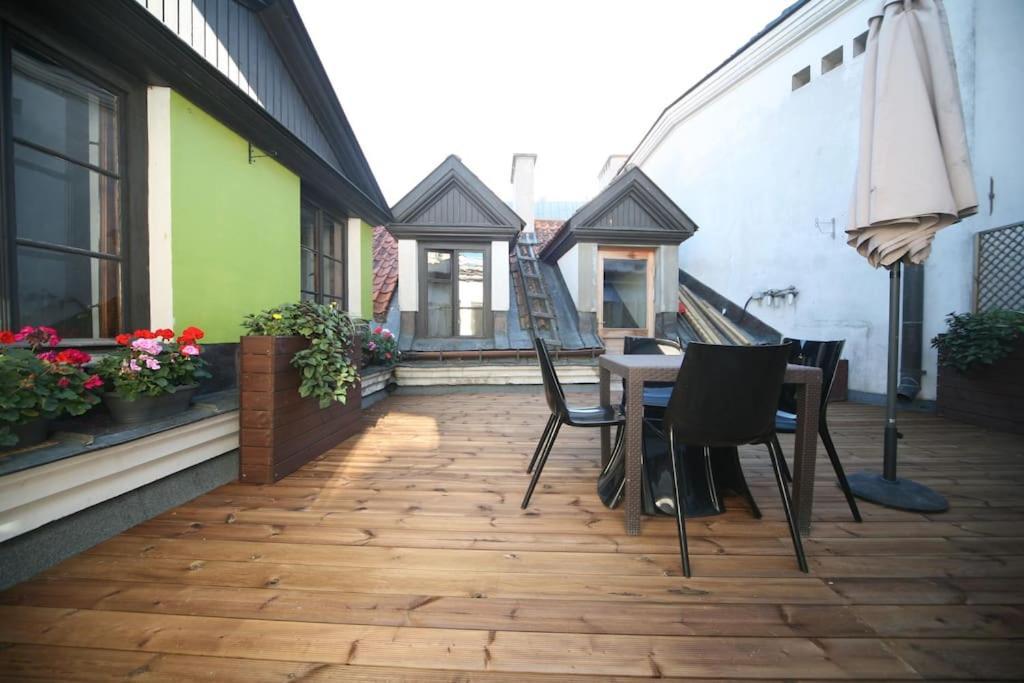 Two Bedroom / Old Town With Private Terrace Riga Exterior foto